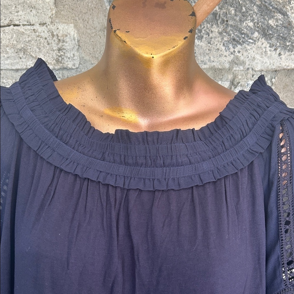Navy on/off shoulder Top - Picture 3 of 7